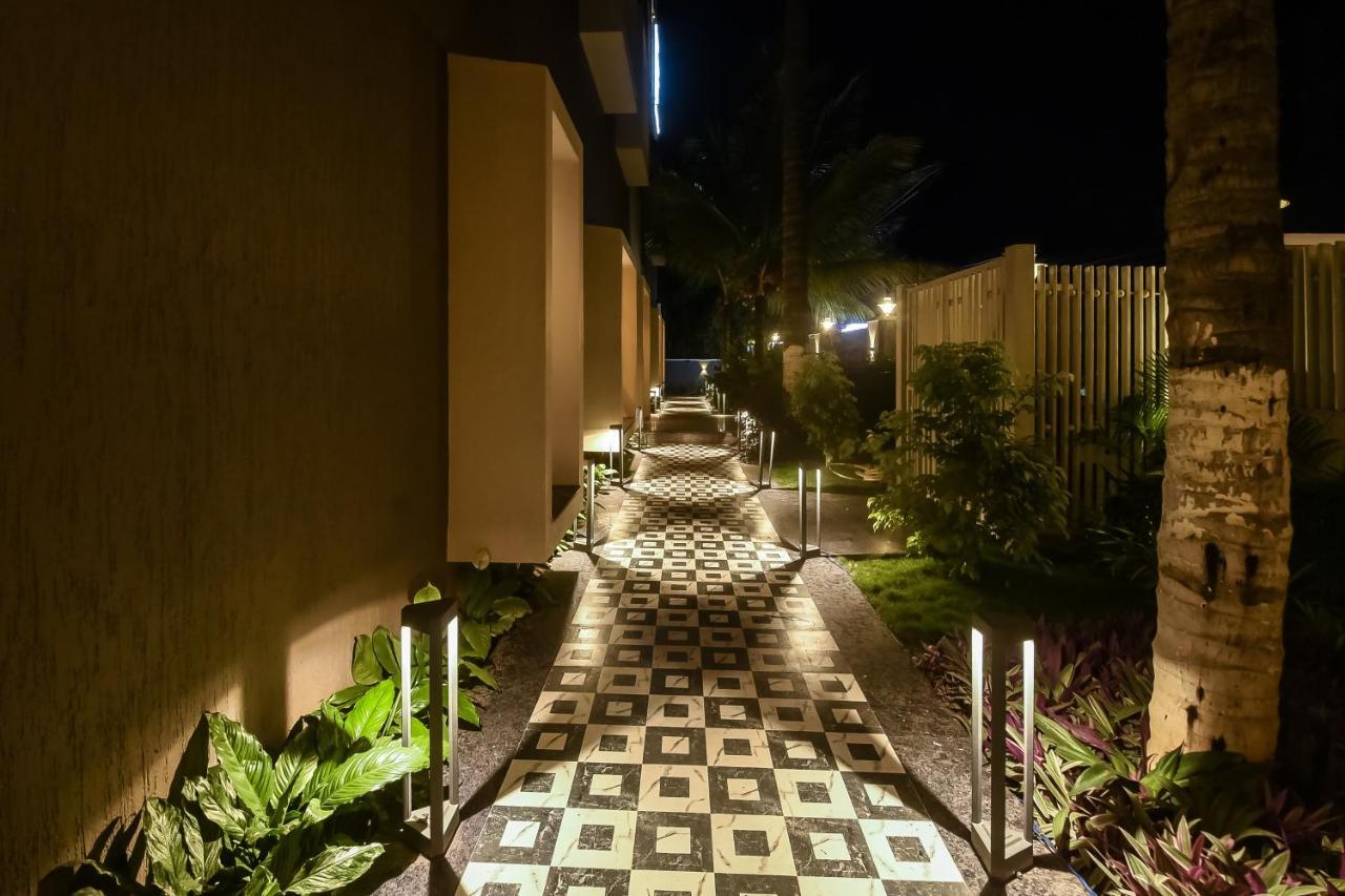 Emerald Clarks Inn Suites Mysore Exterior foto