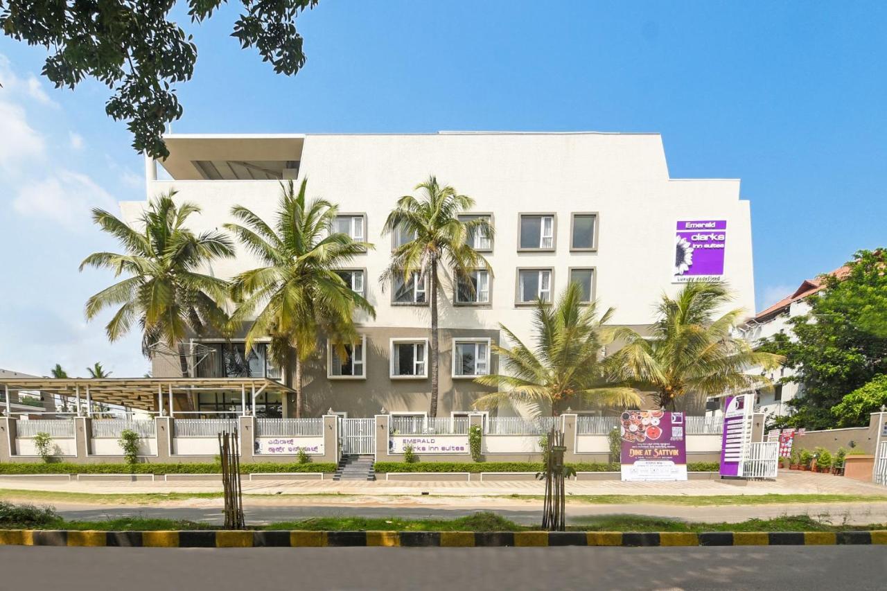 Emerald Clarks Inn Suites Mysore Exterior foto