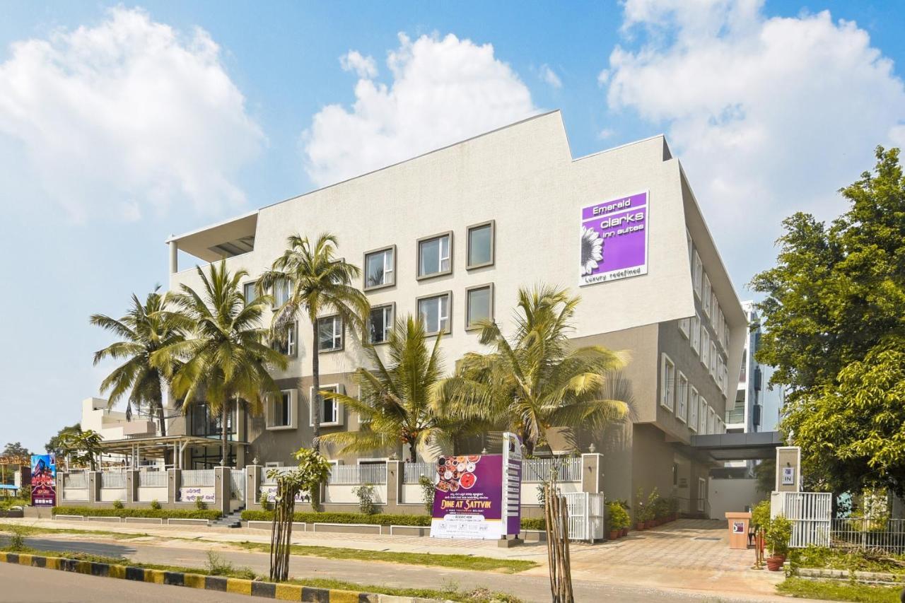 Emerald Clarks Inn Suites Mysore Exterior foto